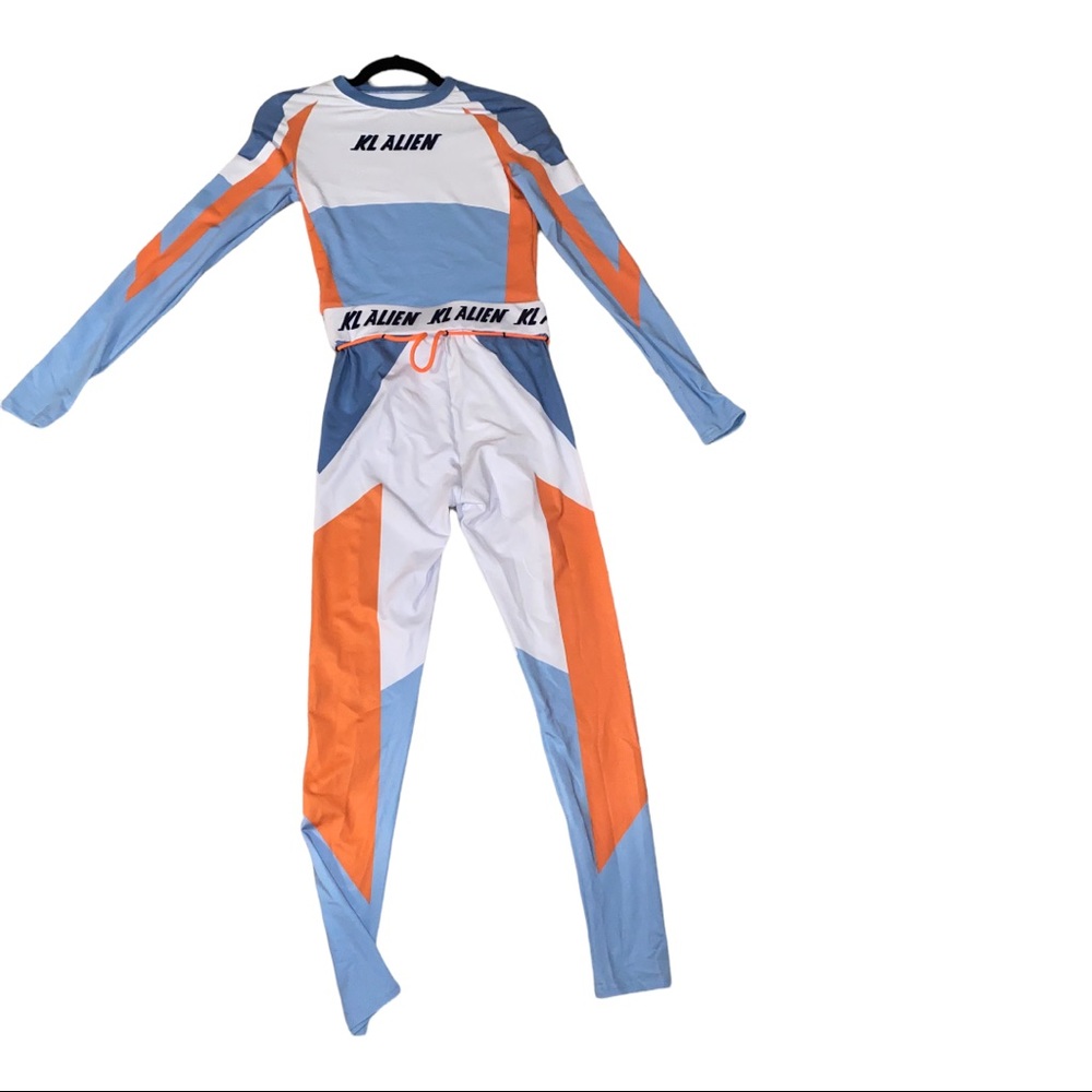 Two piece set